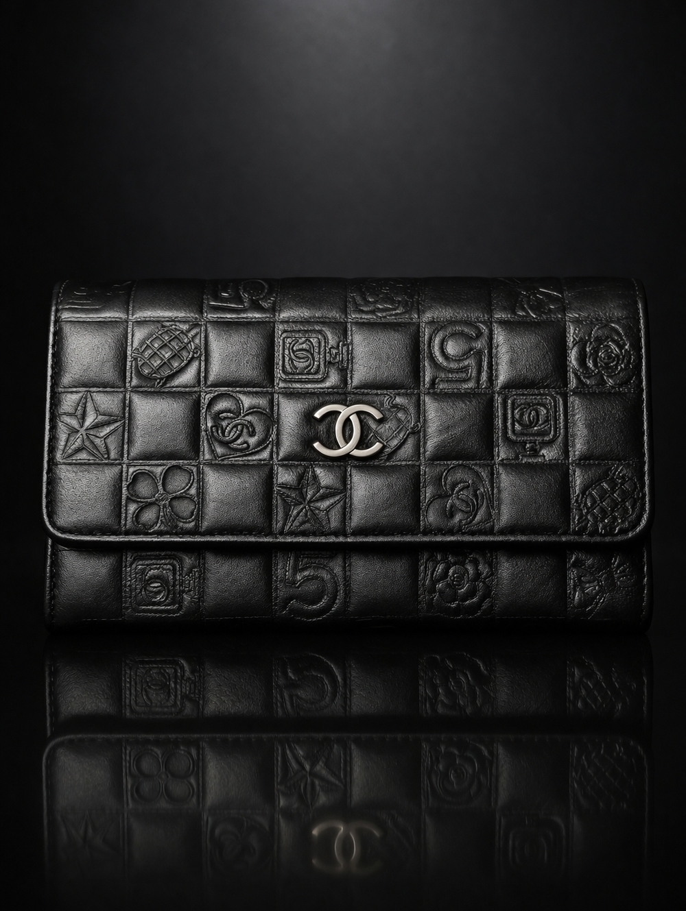 ⭐️CHANEL Lucky Charms Quilted Black With Metallic Features Leather Wallet